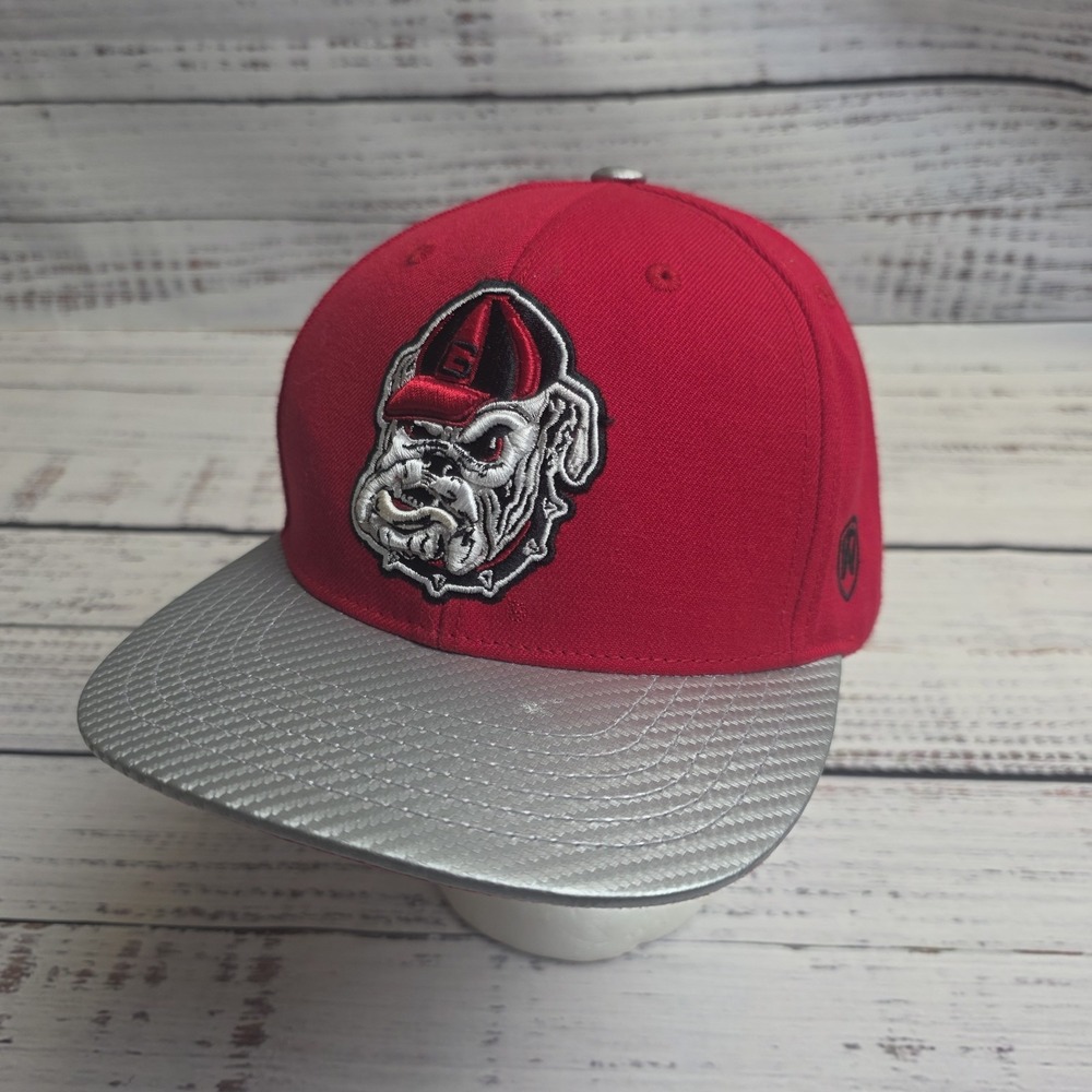 Georgia Bulldogs Top Of The World Snapback Ball Cap Adjustable Flat Bill Red